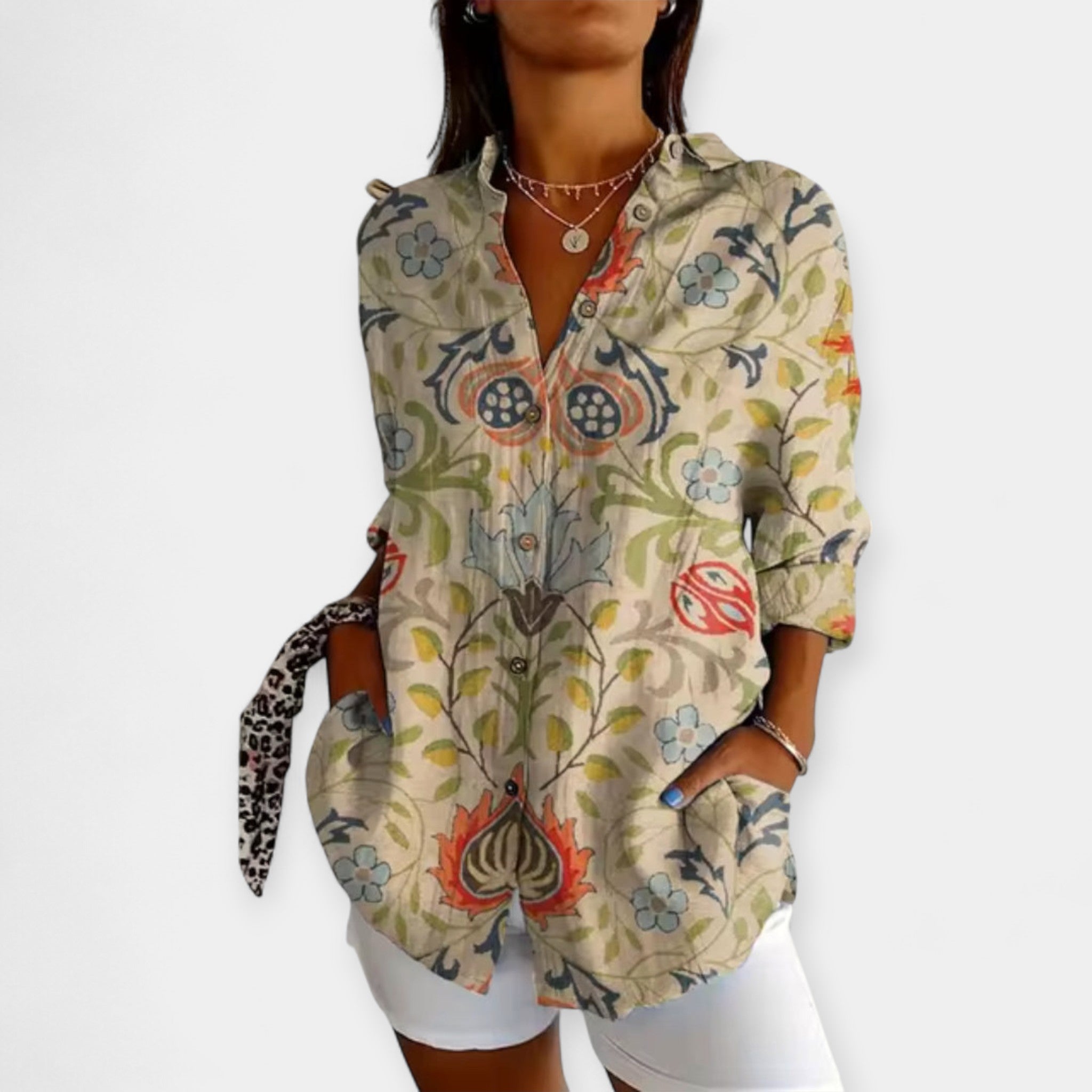 Saga | Bluz sa dugmadima i cvetnim uzorkom