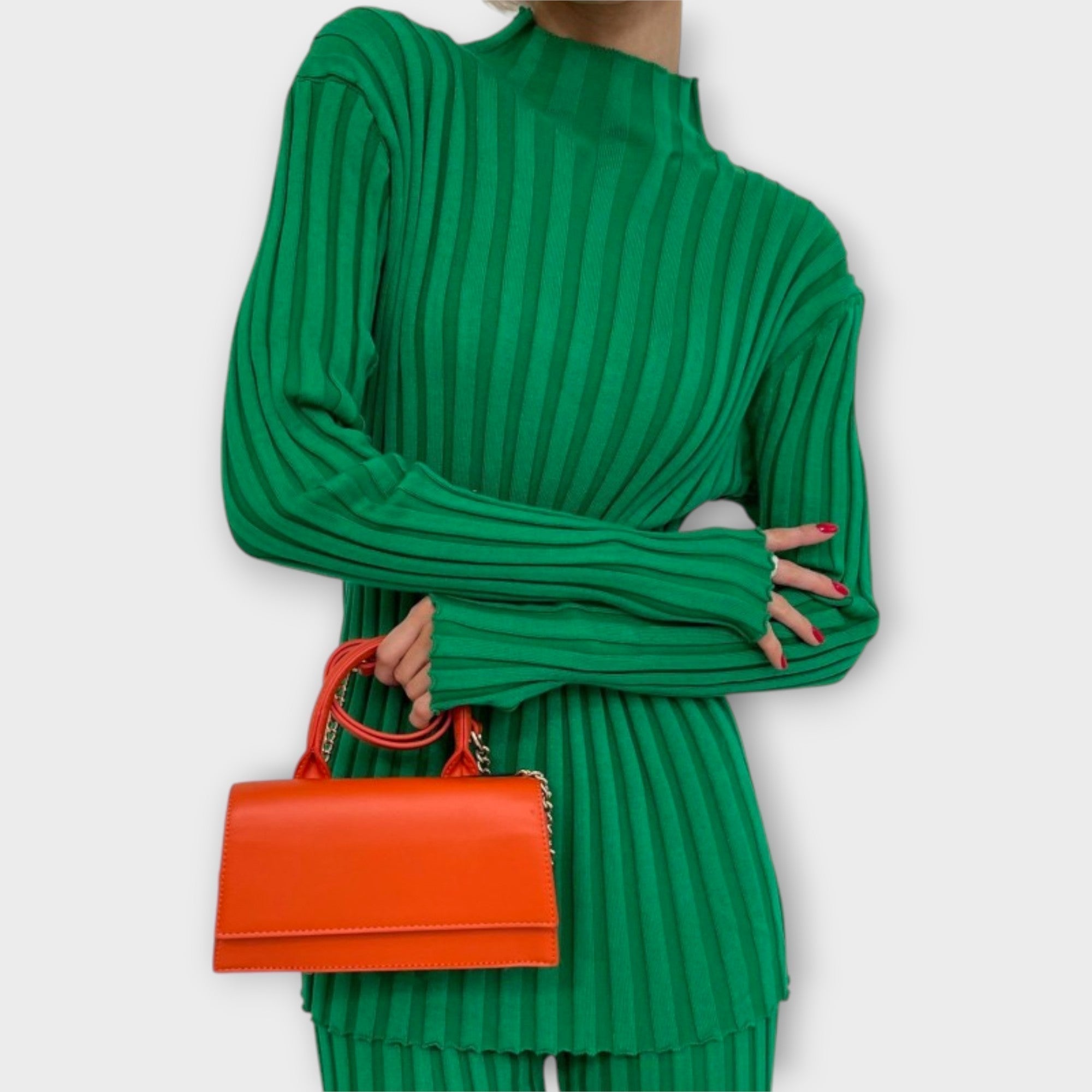 Lina | Komplet sa modnim detaljem