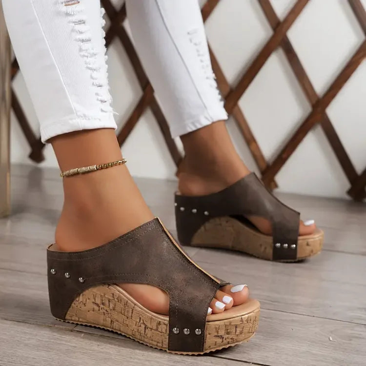 Petra | Elegantne platforme sandale sa savremenim dizajnom