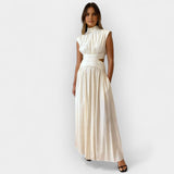 Stella | Elegantna haljina sa izrezom - Detalji