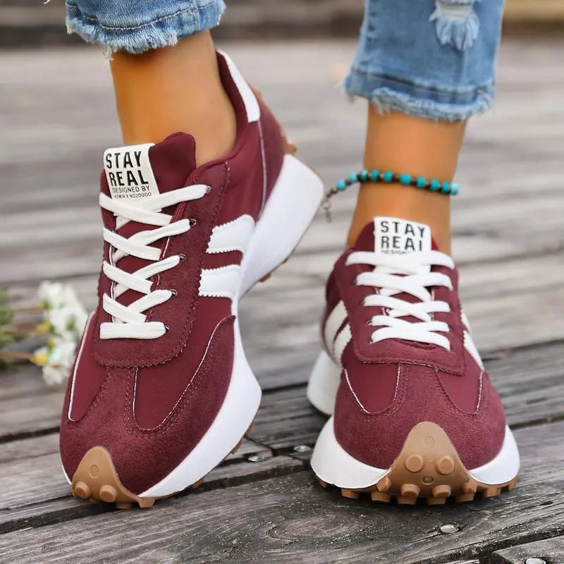 Sneakersy damskie w stylu retro - kolor czerwony