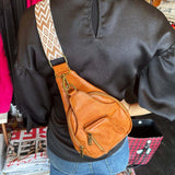 Narcisa — Vintage Style Shoulder Bag