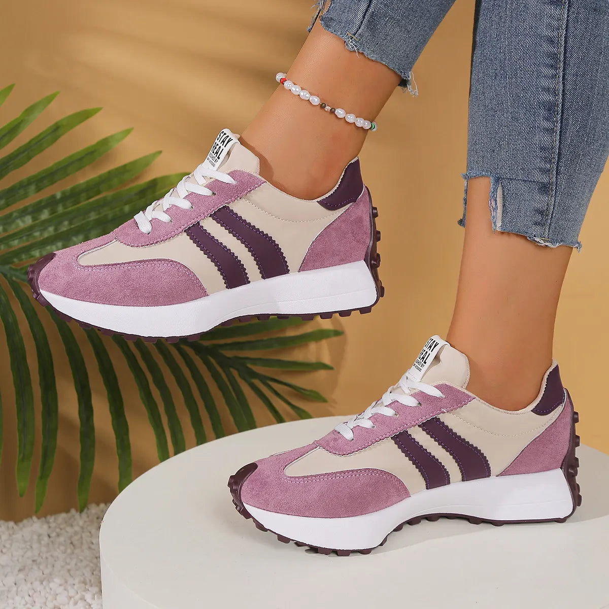 Sneakersy damskie w stylu retro - kolor czarny