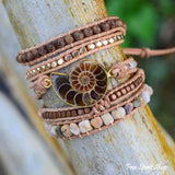 Prirodni Ammonit Fossil, Sunstone i Drvene Perle Oko Rame